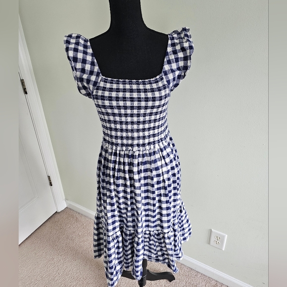 Crewcuts Other - J. Crew Crewcuts Girls' smocked ruffle dress gingham ink/white - Sz 14